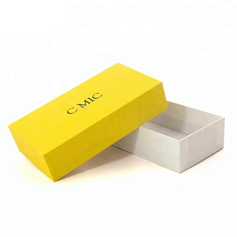 Hat Yellow Middle Box 7 3