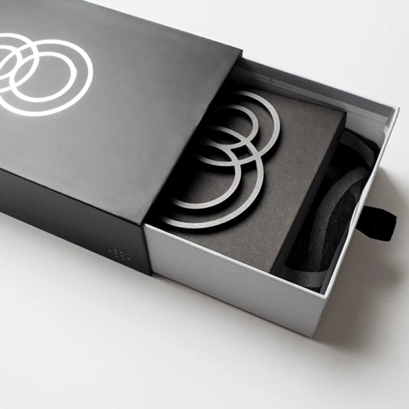 simple clean minimal brand packaging logo design