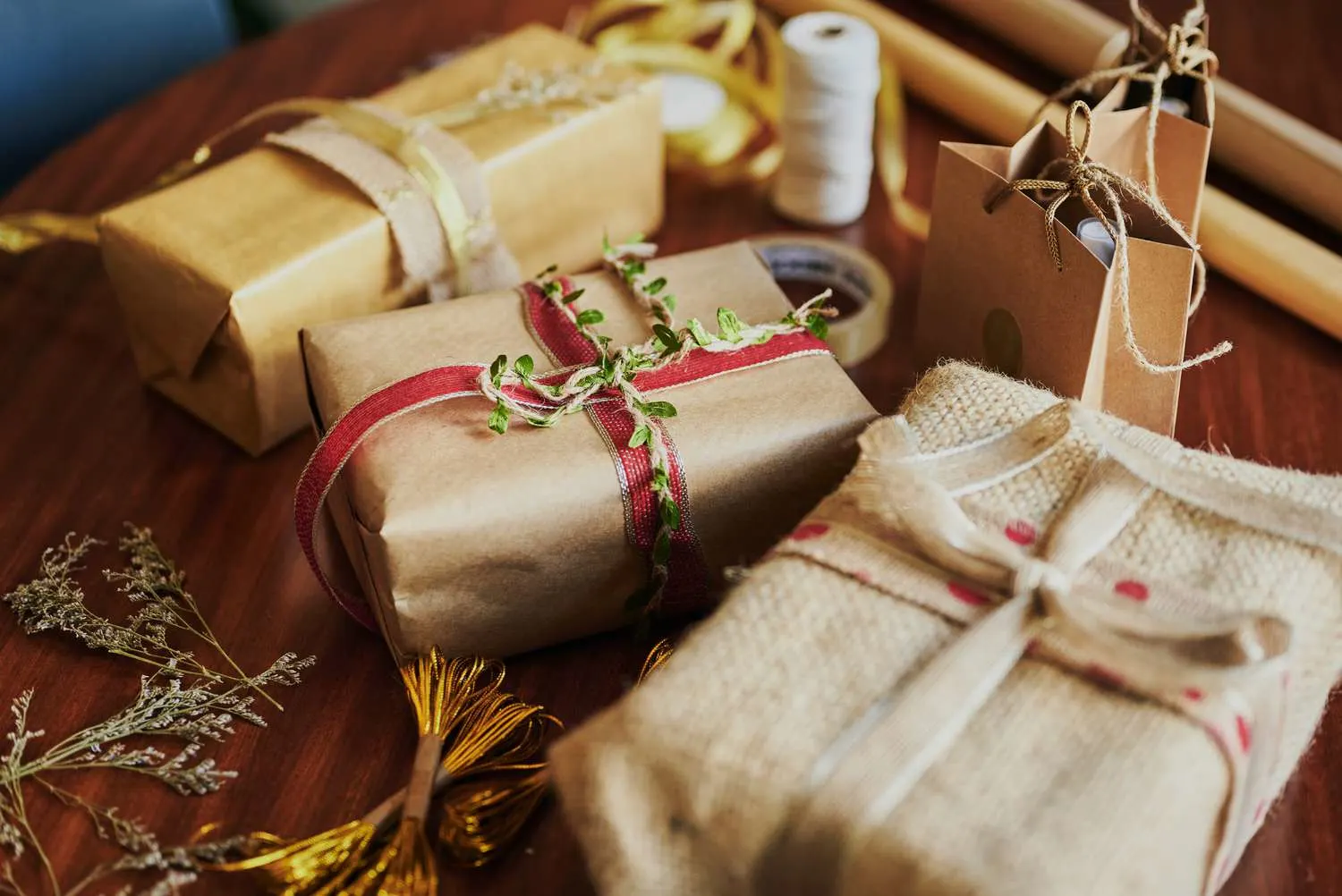 rustic upcycled holiday packaging eco friendly gifts