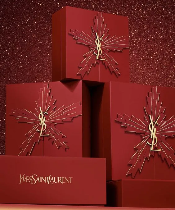 2025 modern holiday packaging festive design trends