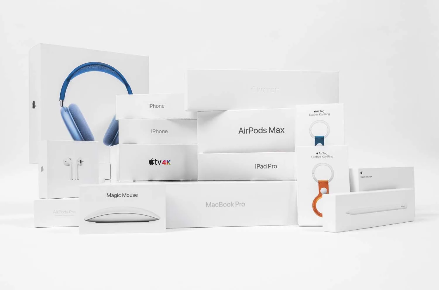 Apple minimalist white box sleek packaging