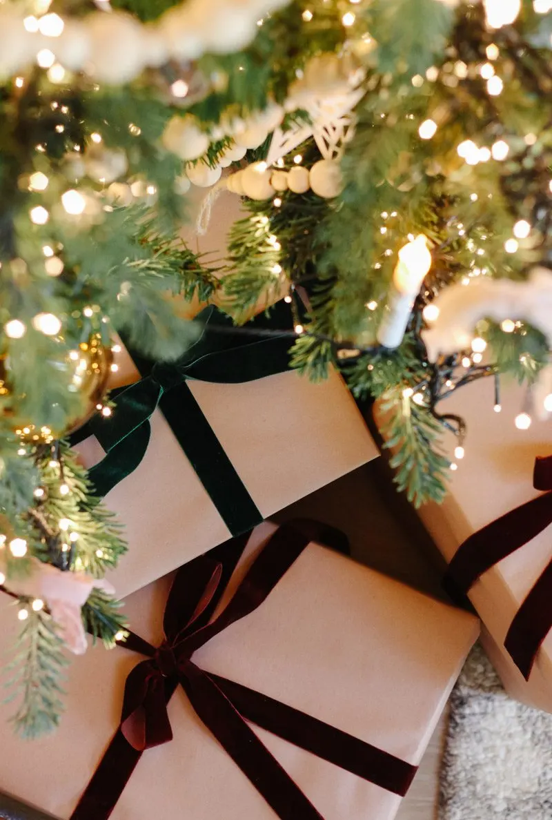 minimalist holiday packaging with ribbon sustainable