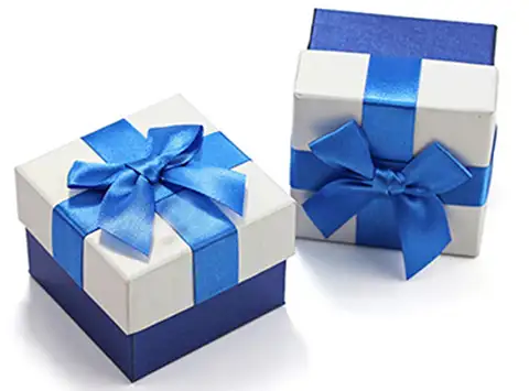 custom gift boxes for jewelry with ribbons