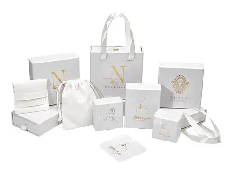 custom jewelry packaging with gift paper bags