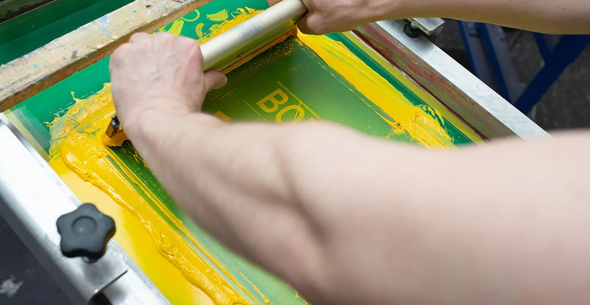 silk screen printing mesh stencil squeegee ink drying tunnel packaging
