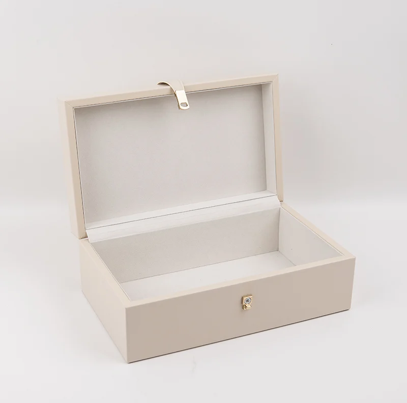 MDF box craftsmanship assembly painted veneered velvet lined insert