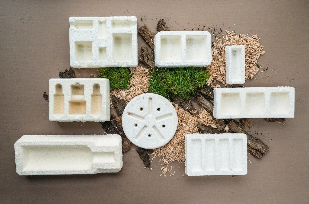 eco-friendly packaging materials including plant-based plastics and compostable wraps