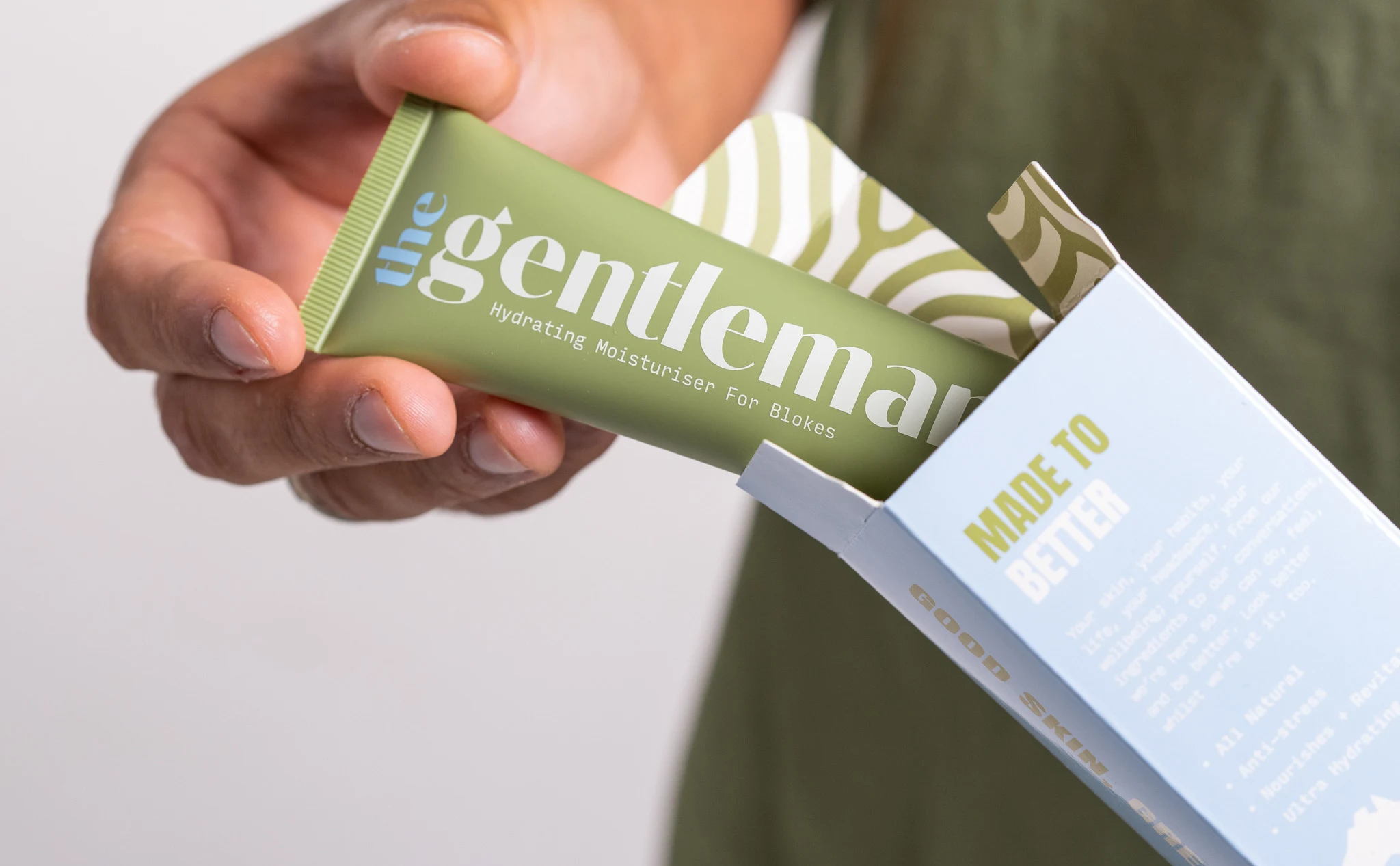 modern product packaging and brand identity influencing customer choice